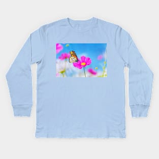 Monarch Butterfly On a Pink Cosmos Flower Kids Long Sleeve T-Shirt